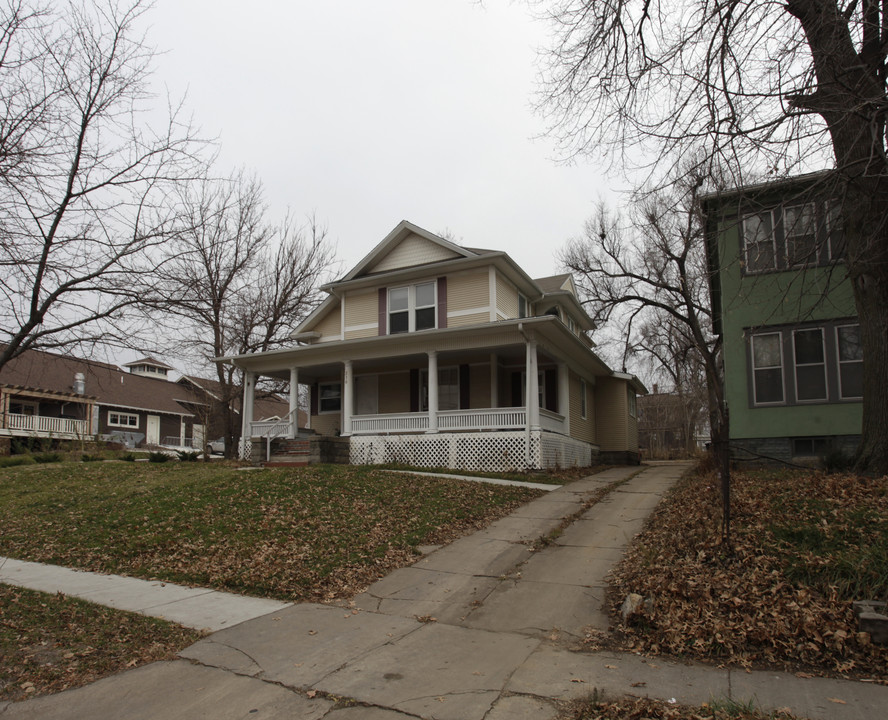 230 S 26th St in Lincoln, NE - Building Photo