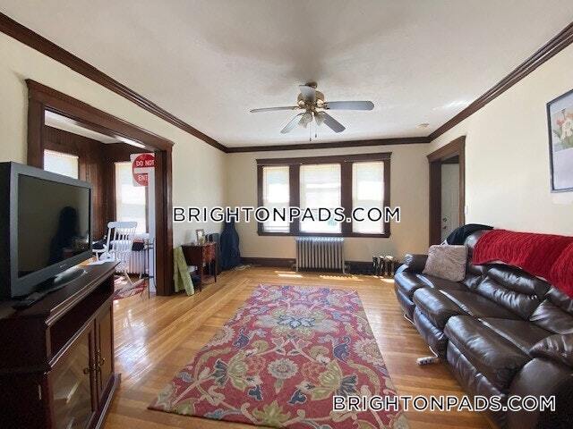 75 Claymoss Rd, Unit 1 in Boston, MA - Building Photo - Building Photo