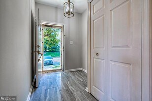 11813 Sherbourne Dr in Timonium, MD - Building Photo