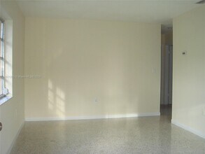 1129 SW 11th Ave in Miami, FL - Building Photo - Building Photo