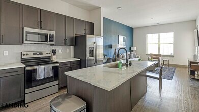 3235 Heritage Trl, Unit 3205 in Denton, TX - Foto de edificio - Building Photo