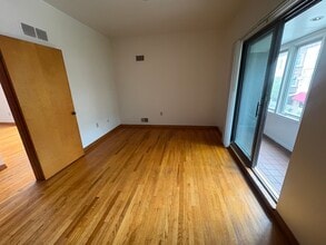 801 S 3rd St, Unit 2 in Philadelphia, PA - Building Photo - Building Photo