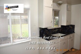 1714 Del Rio Dr in Stockton, CA - Building Photo - Building Photo