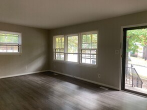 614 Cooper Rd in Raleigh, NC - Building Photo - Building Photo