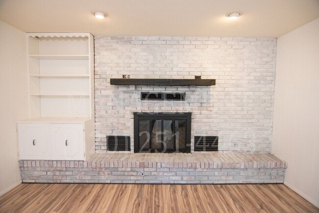 104 Warwick Rd in Coffeyville, KS - Building Photo - Building Photo