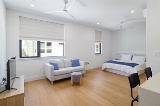 3010 Sorin St in Austin, TX - Building Photo - Building Photo