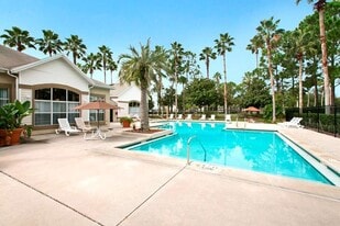 Woodberry Woods in Brandon, FL - Building Photo