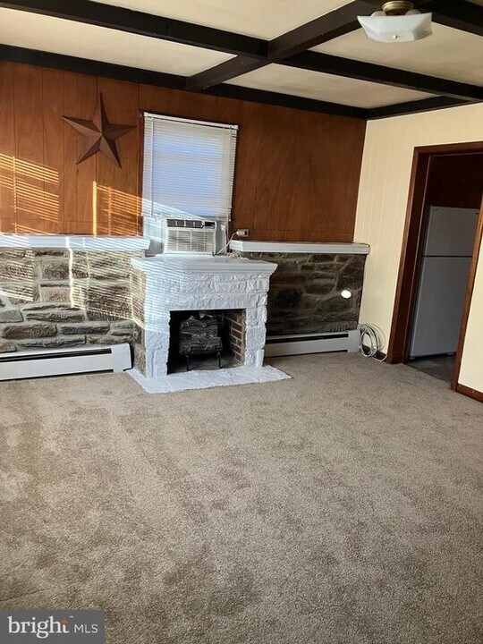 1028 Mantua Pike in Wenonah, NJ - Building Photo