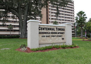 Centennial Towers in Jacksonville, FL - Building Photo - Building Photo