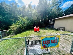 Cypress Place Apartments in Tarpon Springs, FL - Foto de edificio - Building Photo