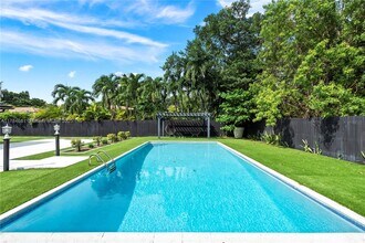 941 NE 83rd St in Miami, FL - Building Photo - Building Photo