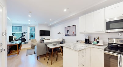 296 Beacon St, Unit 3 in Boston, MA - Building Photo - Building Photo