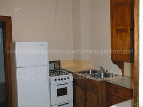 1432 W 32nd St in Minneapolis, MN - Building Photo - Building Photo