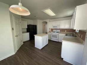 224 San Felipe Dr in Kyle, TX - Building Photo - Building Photo