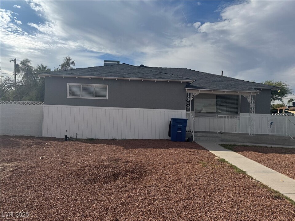1336 Darmak Dr in Las Vegas, NV - Building Photo