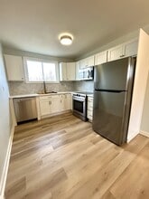 13 Chapman Crescent in St John's, NL - Building Photo - Building Photo