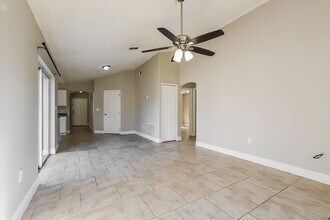 4210 Red Bird Ave in St. Cloud, FL - Building Photo - Building Photo