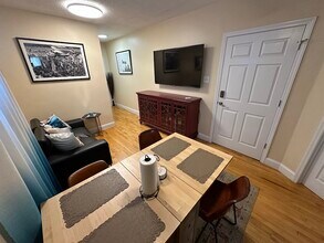 30 Georgia Ave, Unit #3 - The Fulton in Brooklyn, NY - Foto de edificio - Building Photo