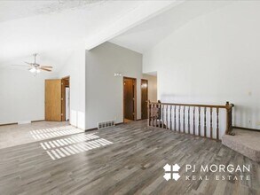 9524 Maple St in Omaha, NE - Building Photo - Building Photo