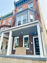 4242 W Girard Ave in Philadelphia, PA - Building Photo - Building Photo