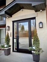 4938 Beau Bien Blvd, Unit 2c in Lisle, IL - Building Photo
