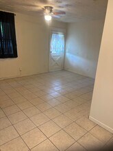 3350 Sheridan Rd, Unit 201 in Jacksonville, FL - Foto de edificio - Building Photo