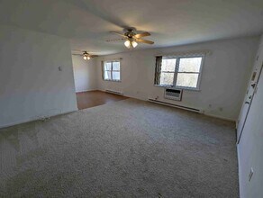 4 White Gate Rd in Wappingers Falls, NY - Building Photo - Building Photo