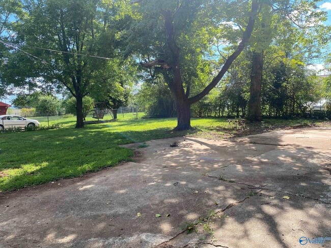 3609 Lakewood Dr NW in Huntsville, AL - Building Photo - Building Photo