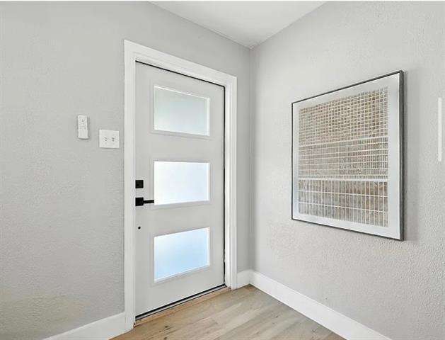 3076 Walnut Hill Ln in Dallas, TX - Foto de edificio - Building Photo