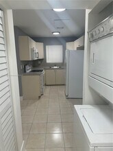 13920 NE 2nd Ave in Miami, FL - Building Photo - Building Photo