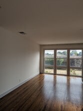 2531 Eucalyptus Way in San Bruno, CA - Foto de edificio - Building Photo