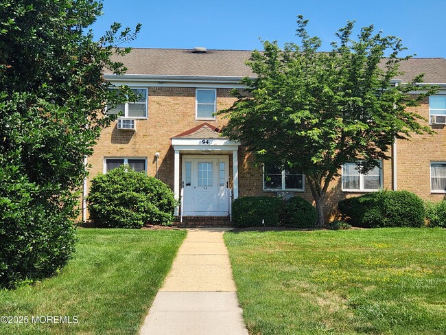 property at 94 Stonehurst Blvd