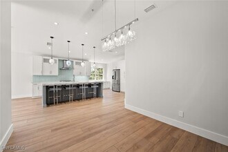6923 Satinleaf Rd N in Naples, FL - Building Photo - Building Photo