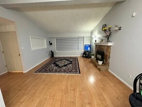 2111 Sherwood Crescent in Abbotsford, BC - Building Photo - Building Photo