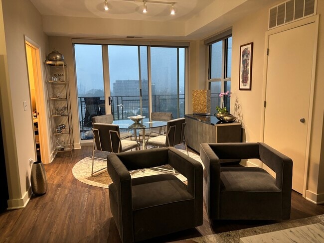 770 Skokie Blvd in Northbrook, IL - Building Photo - Building Photo