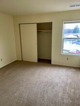 2178 Clark St, Unit #4 in East Troy, WI - Foto de edificio - Building Photo