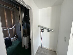 5836 East Ln in Lakeview, NY - Building Photo - Building Photo