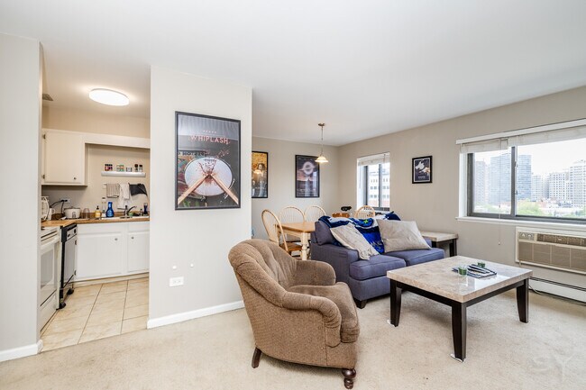 607 W Wrightwood Ave in Chicago, IL - Building Photo - Building Photo