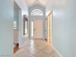 1342 Park Lake Dr in Naples, FL - Foto de edificio - Building Photo