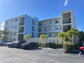 611 NE 14th Ave in Fort Lauderdale, FL - Building Photo