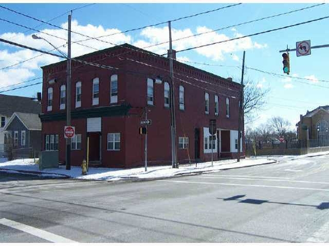 401 Campbell St in Rochester, NY - Building Photo