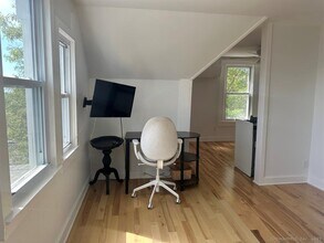 57 Dawson Ave in West Haven, CT - Building Photo - Building Photo