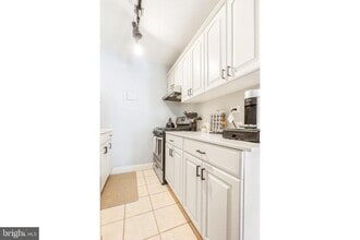 2201 L St NW in Washington, DC - Building Photo - Building Photo