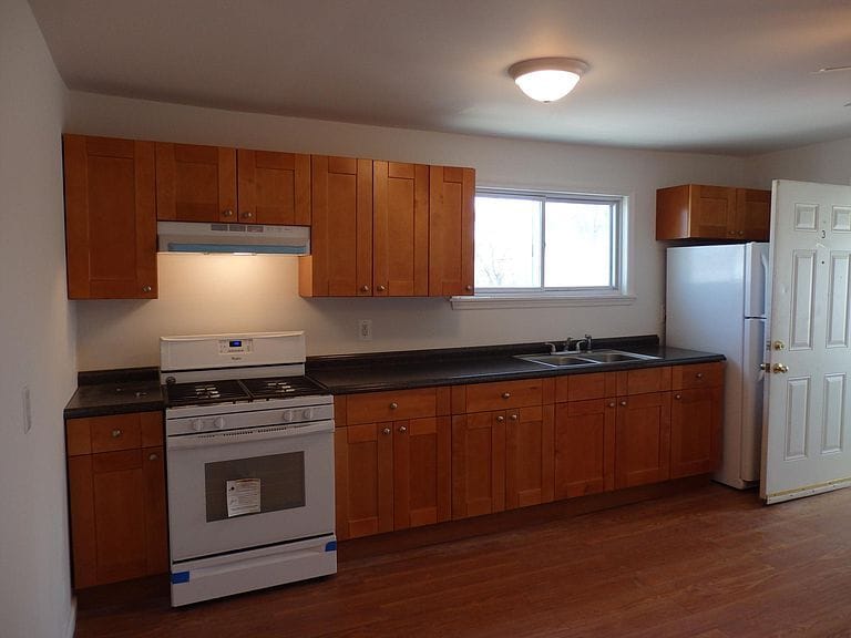 2580 Richmond Ter, Unit 3 TOP FLOOR in Staten Island, NY - Building Photo