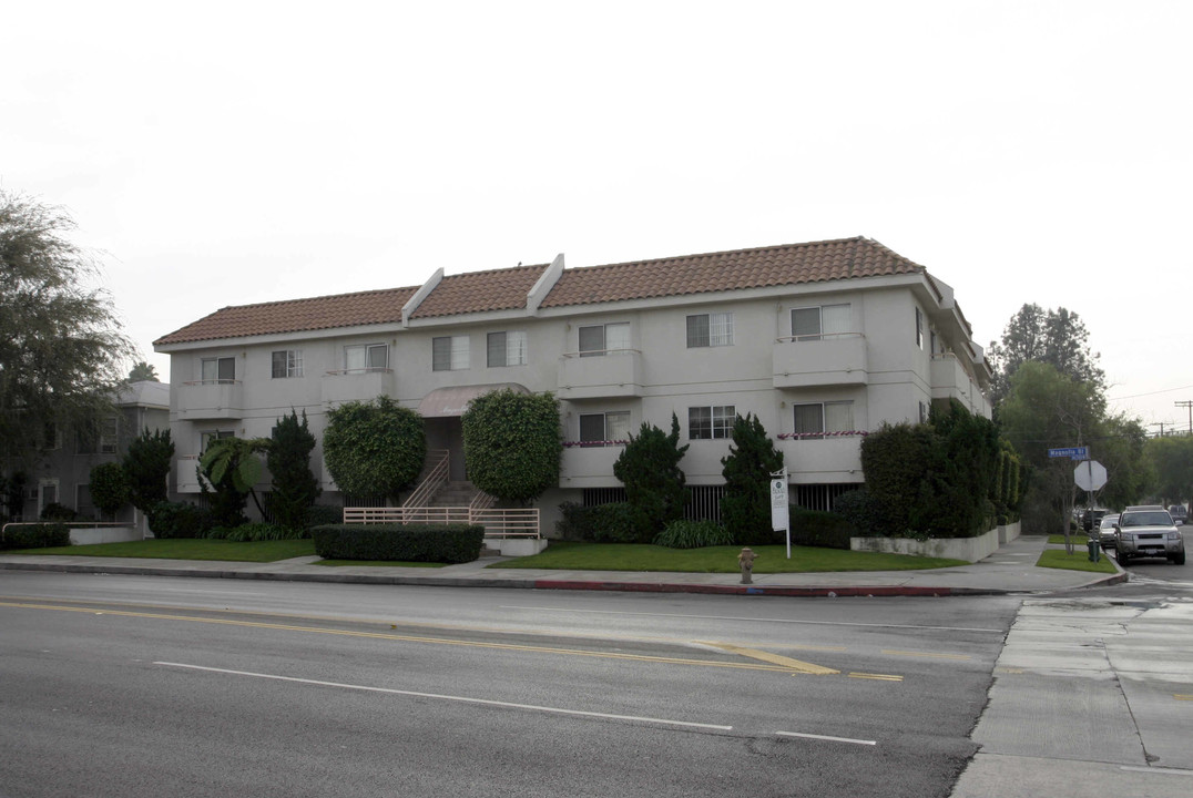 14758 Magnolia Blvd in Sherman Oaks, CA - Foto de edificio