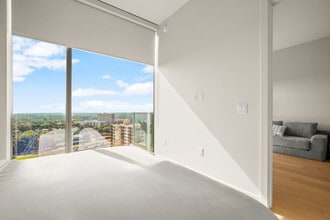 44 East Ave in Austin, TX - Building Photo - Building Photo