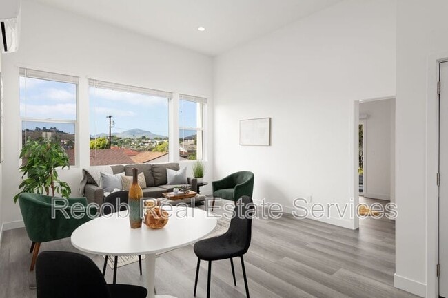 1638 Elm Ave in San Diego, CA - Building Photo - Building Photo