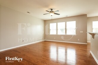 329 Bracken Fern Rd in Moncks Corner, SC - Foto de edificio - Building Photo