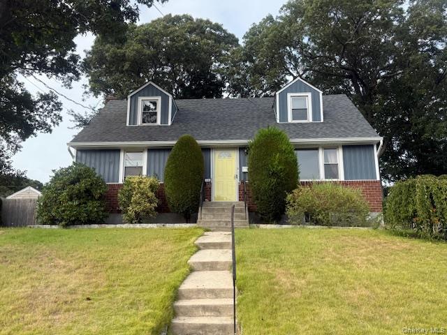 property at 15 N Leech Cir