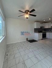 918 Mesa Ct in Windsor, CO - Building Photo - Building Photo